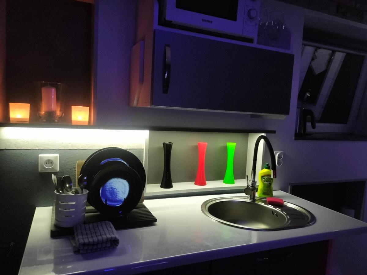 24H Gdynia Mini Apartamenty Na Kod Dostepu & Free Parking & No Keys Esterno foto