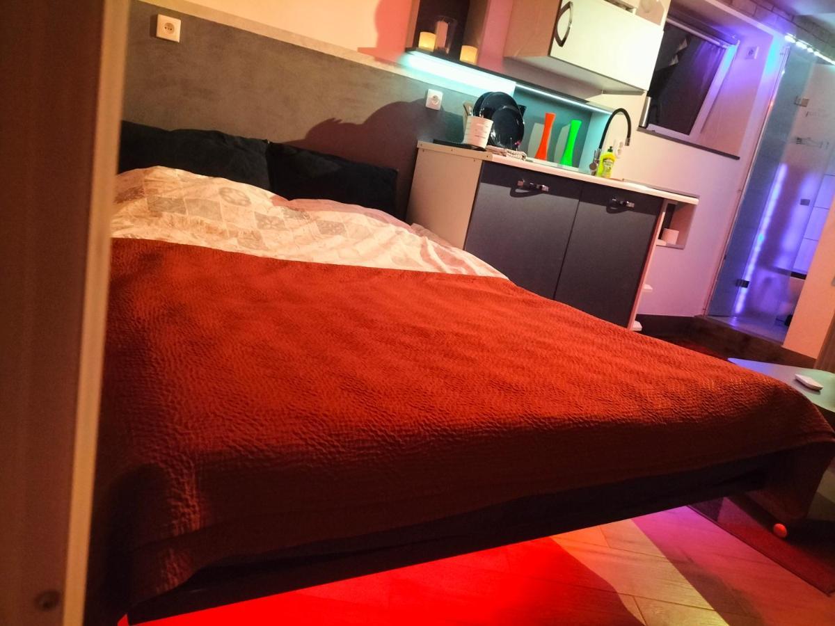 24H Gdynia Mini Apartamenty Na Kod Dostepu & Free Parking & No Keys Esterno foto