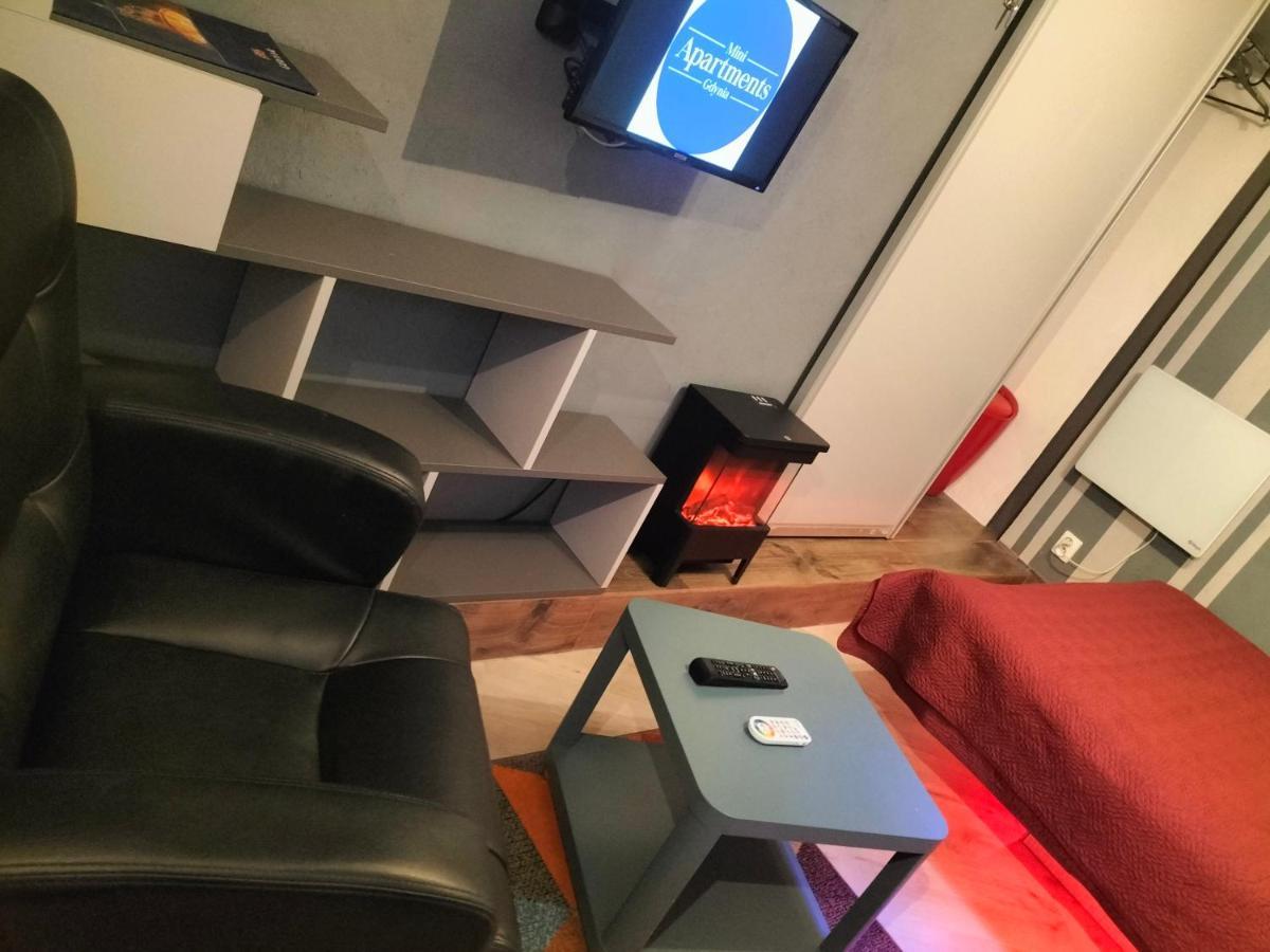24H Gdynia Mini Apartamenty Na Kod Dostepu & Free Parking & No Keys Esterno foto