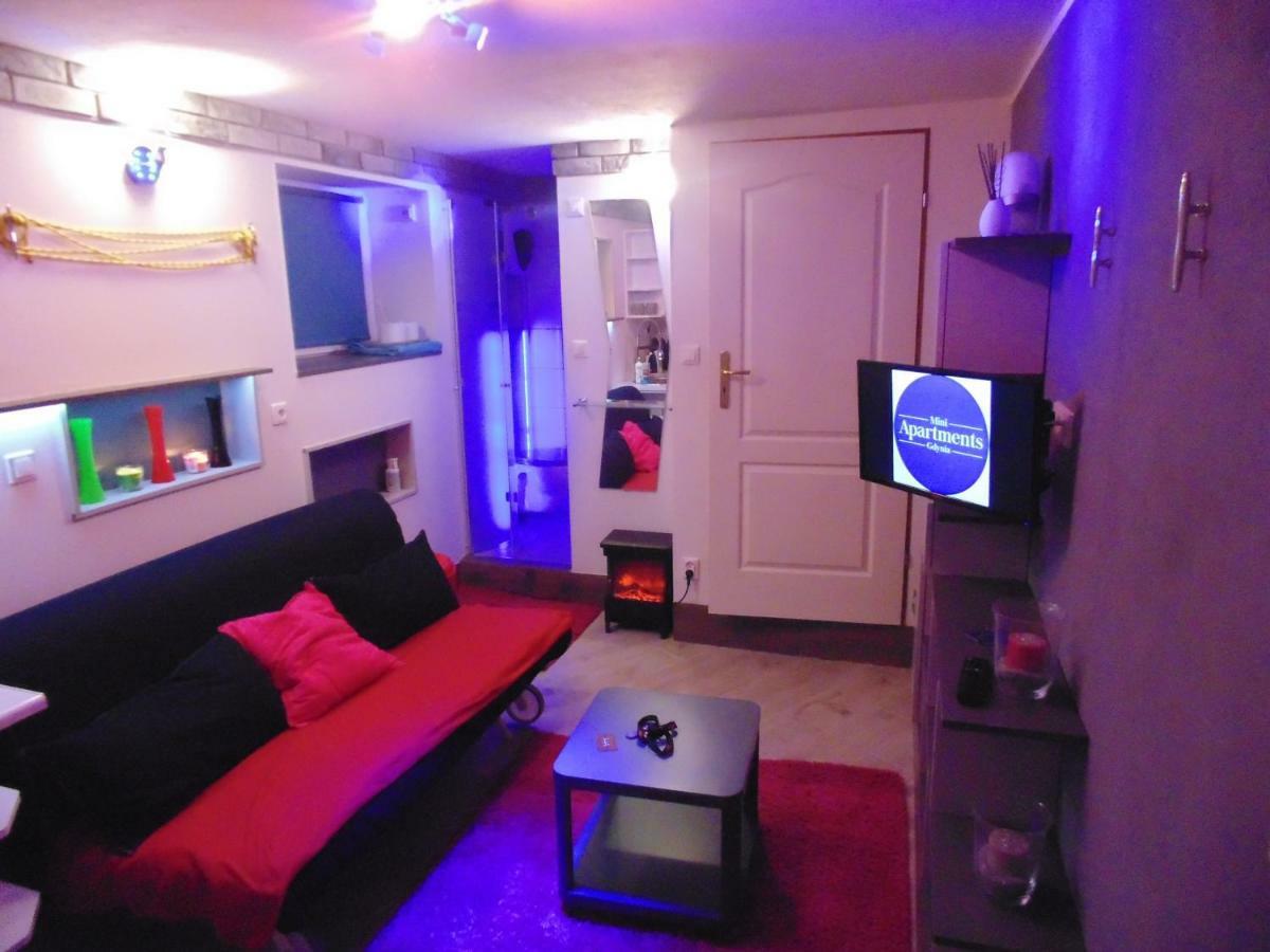 24H Gdynia Mini Apartamenty Na Kod Dostepu & Free Parking & No Keys Esterno foto